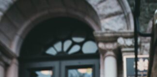 5 Ways Guest Posting Can Build Your Brand Authority Effortlessly