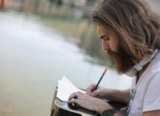 How to Write Outreach Emails That Sound Natural and Engaging