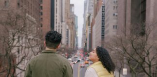 How Guest Posting Builds Both Traffic and Trust for Your Brand