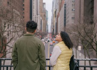 How Guest Posting Builds Both Traffic and Trust for Your Brand