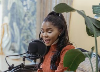 How to Combine Blogger Outreach with Content Syndication Effectively